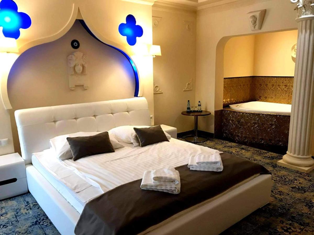 Hotel Venecia Palace Michalowice  Exterior photo